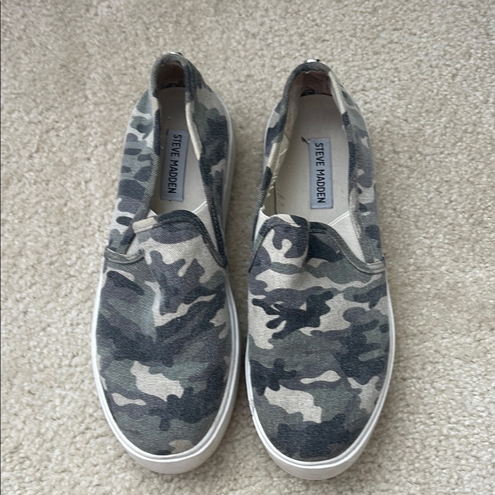 Steve Madden Camouflage Slip-On Sneakers